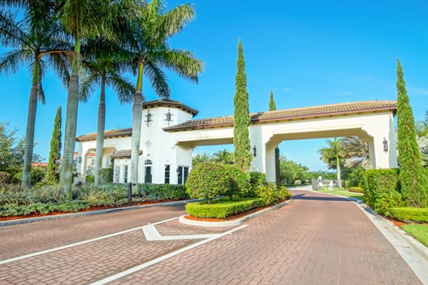 Florida Gated Home Communities for Canadians